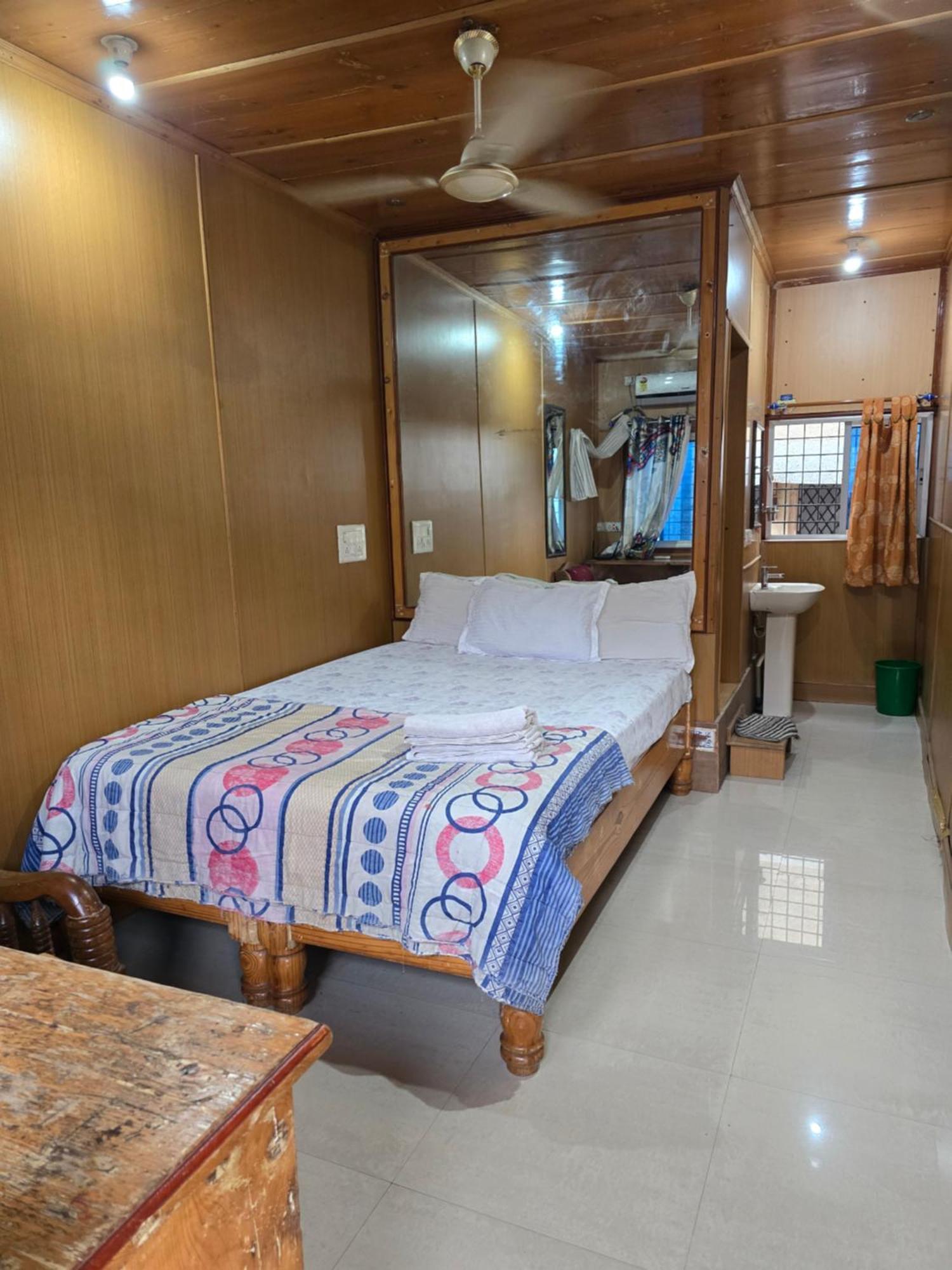 Lakshmi Heritage Tourist Home Hampi Eksteriør bilde